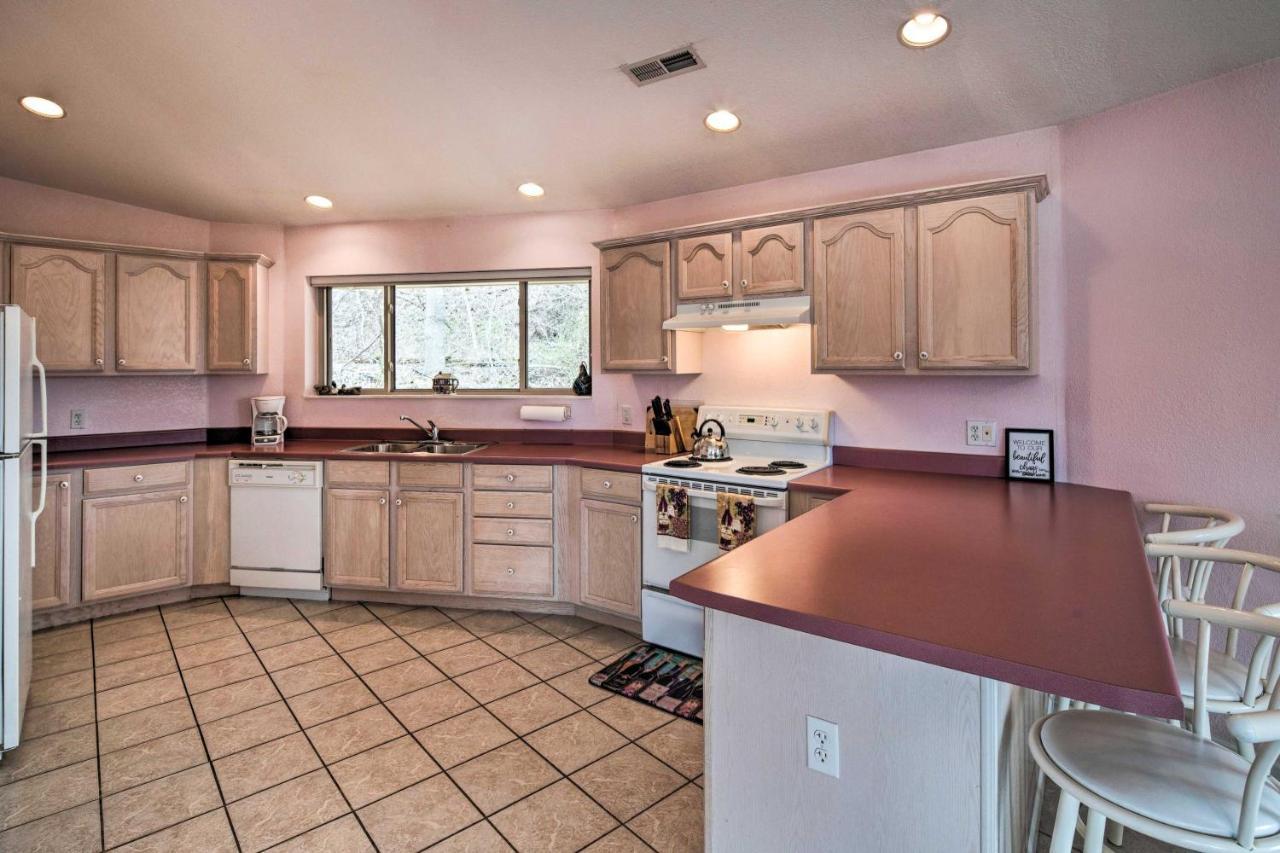 Charming Burnsville Apt With Mountain Views And Deck! Экстерьер фото