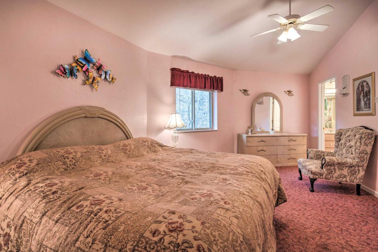 Charming Burnsville Apt With Mountain Views And Deck! Экстерьер фото